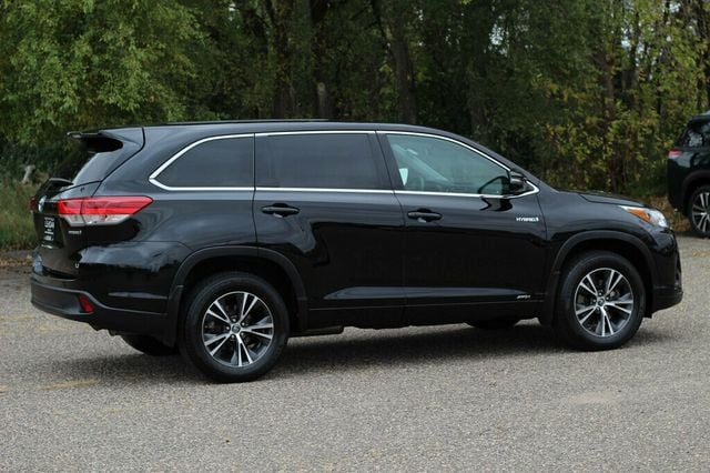 2018 Toyota Highlander ONE OWNER AWD HYBRID LE - 22934323 - 2