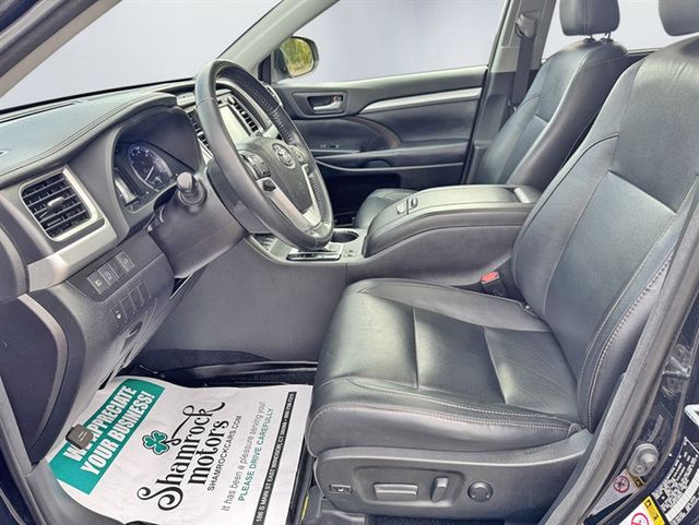 2018 Toyota Highlander XLE V6 AWD - 22934113 - 14