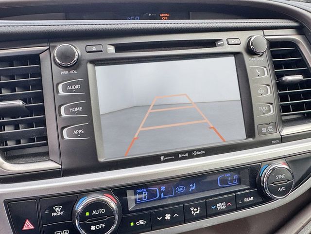 2018 Toyota Highlander XLE V6 AWD - 22934113 - 18