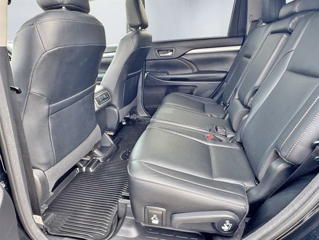 2018 Toyota Highlander XLE V6 AWD - 22934113 - 23