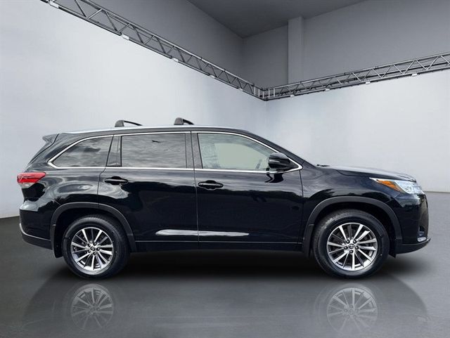 2018 Toyota Highlander XLE V6 AWD - 22934113 - 2