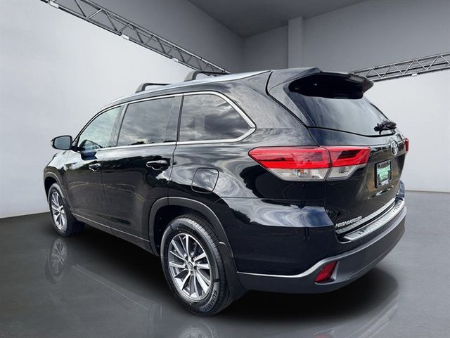 2018 Toyota Highlander XLE V6 AWD - 22934113 - 4