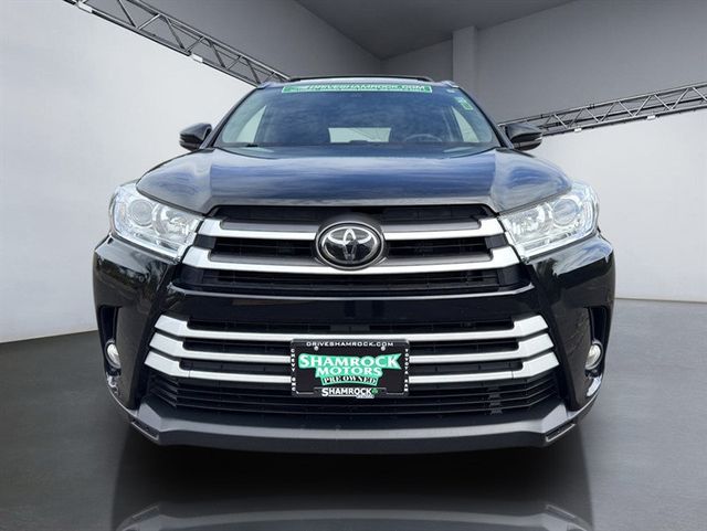 2018 Toyota Highlander XLE V6 AWD - 22934113 - 8