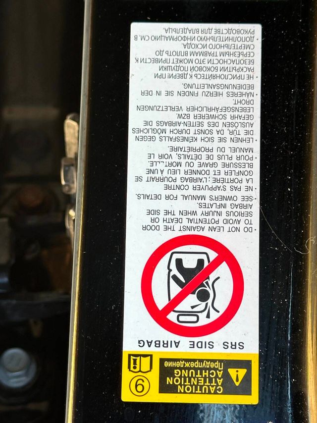 2018 Toyota Highlander XLE V6 AWD - 22916533 - 21