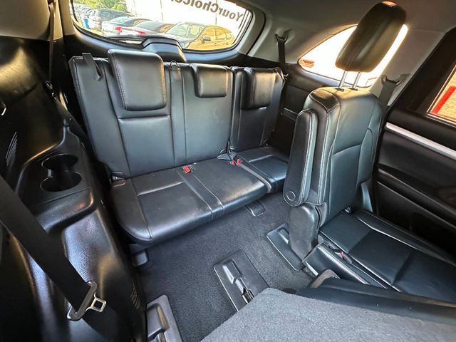 2018 Toyota Highlander XLE V6 AWD - 22916533 - 35