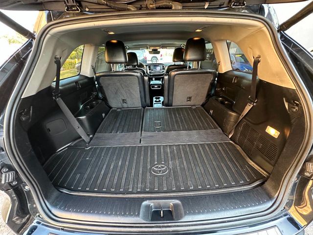 2018 Toyota Highlander XLE V6 AWD - 22916533 - 6