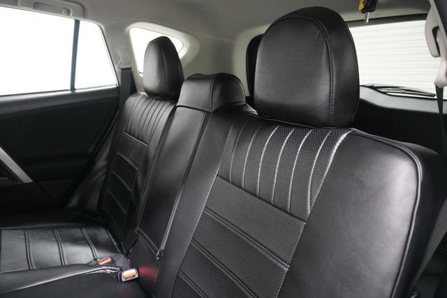 2018 Toyota RAV4 LE FWD - 22928932 - 11