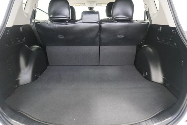 2018 Toyota RAV4 LE FWD - 22928932 - 21