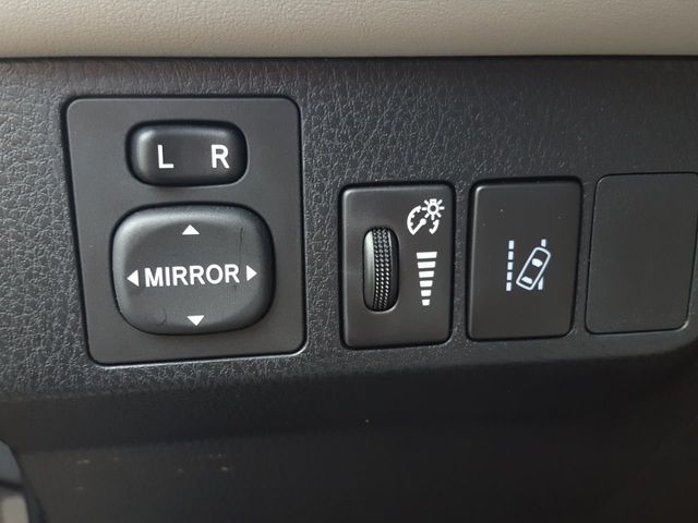 2018 Toyota RAV4 XLE AWD - 18187158 - 18