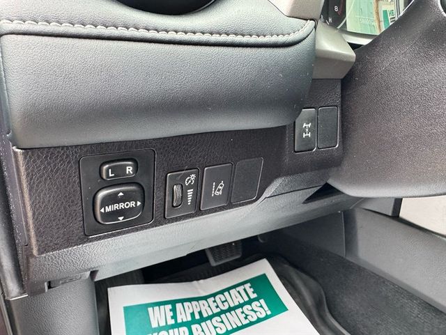 2018 Toyota RAV4 XLE AWD - 22932937 - 12