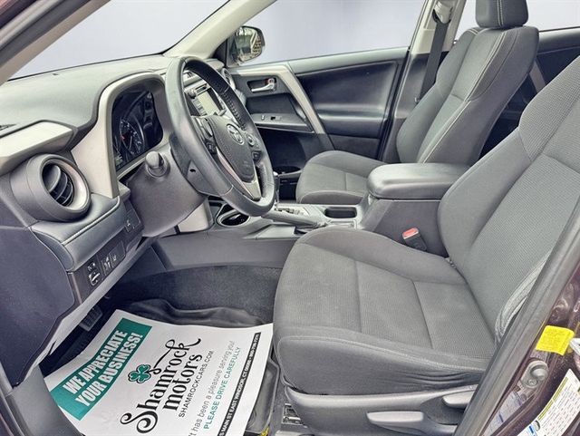 2018 Toyota RAV4 XLE AWD - 22932937 - 13