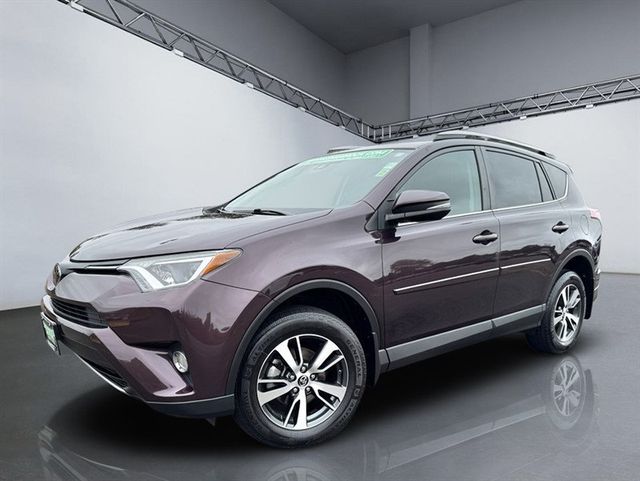 2018 Toyota RAV4 XLE AWD - 22932937 - 25