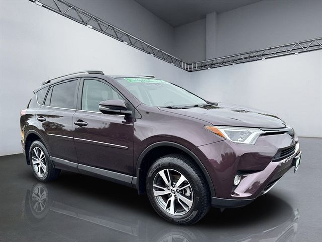2018 Toyota RAV4 XLE AWD - 22932937 - 7