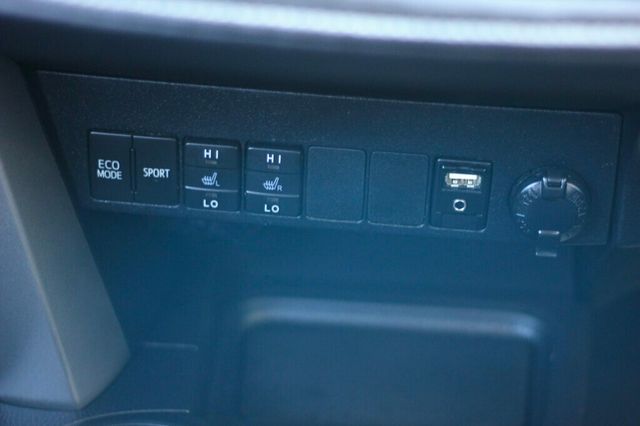 2018 Toyota RAV4 XLE NAVIGATION, MOONROOF POWER PLUS PKG, NAVIGATION, BLIND SPOT  - 22874623 - 29