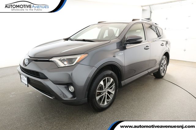 2018 Toyota RAV4 Hybrid XLE AWD with Convenience Package & Heated Seats - 22928006 - 0