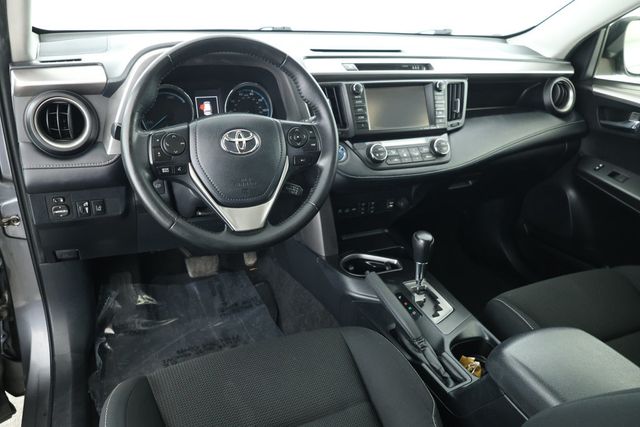 2018 Toyota RAV4 Hybrid XLE AWD with Convenience Package & Heated Seats - 22928006 - 10