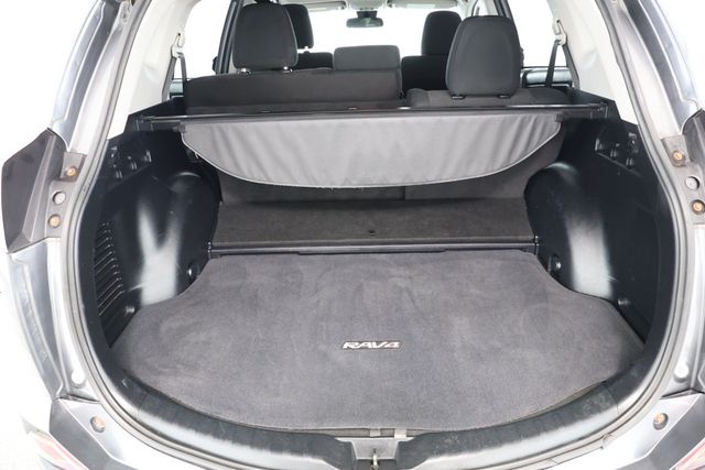 2018 Toyota RAV4 Hybrid XLE AWD with Convenience Package & Heated Seats - 22928006 - 19