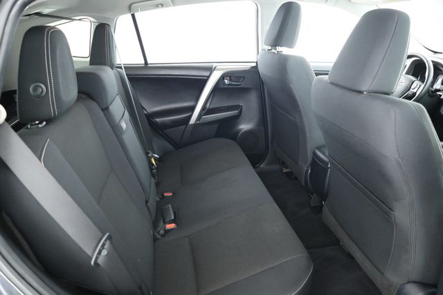 2018 Toyota RAV4 Hybrid XLE AWD with Convenience Package & Heated Seats - 22928006 - 20