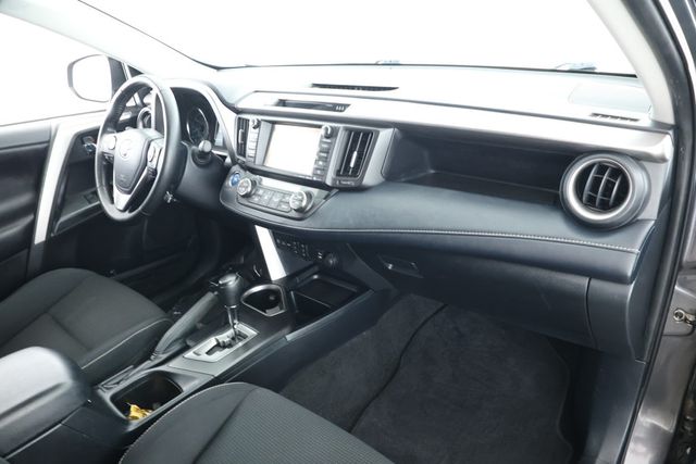 2018 Toyota RAV4 Hybrid XLE AWD with Convenience Package & Heated Seats - 22928006 - 22