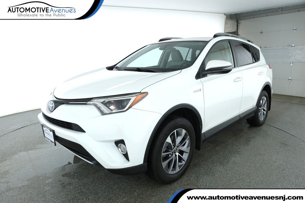 2018 Toyota RAV4 Hybrid XLE AWD with Heated Seats - 22918385 | Video 1