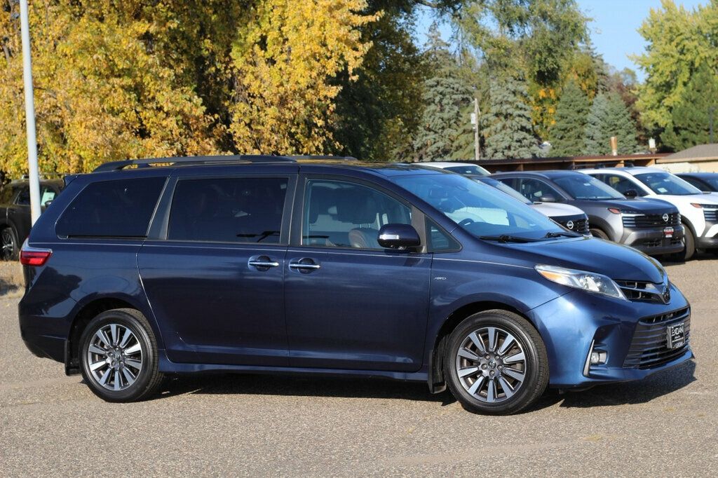 2018 Toyota Sienna AWD LIMITED PREMIUM W/ NAVIGATION, REAR DVD, LEATHER - 22895468 | Video 1
