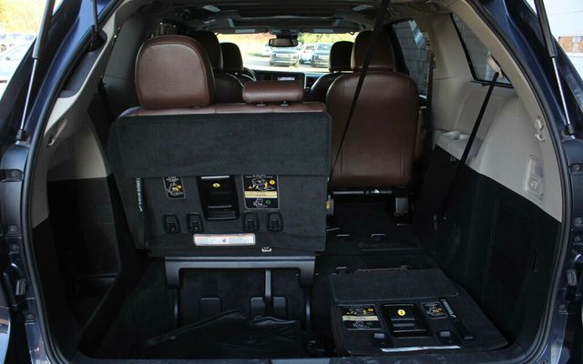 2018 Toyota Sienna AWD LIMITED PREMIUM W/ NAVIGATION, REAR DVD, LEATHER - 22895468 - 34