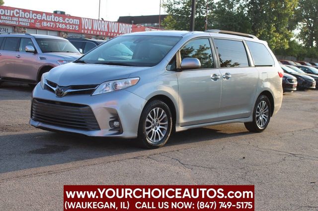 2018 Toyota Sienna Limited FWD 7-Passenger - 22916059 - 0