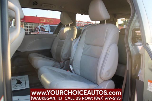 2018 Toyota Sienna Limited FWD 7-Passenger - 22916059 - 16
