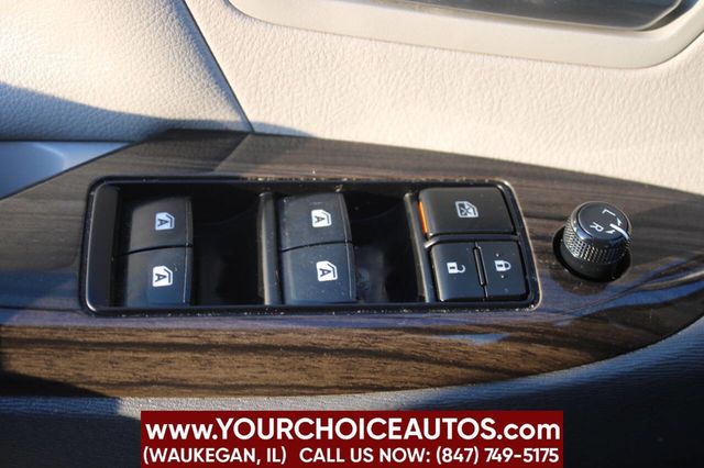 2018 Toyota Sienna Limited FWD 7-Passenger - 22916059 - 27