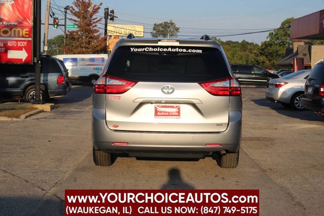 2018 Toyota Sienna Limited FWD 7-Passenger - 22916059 - 5