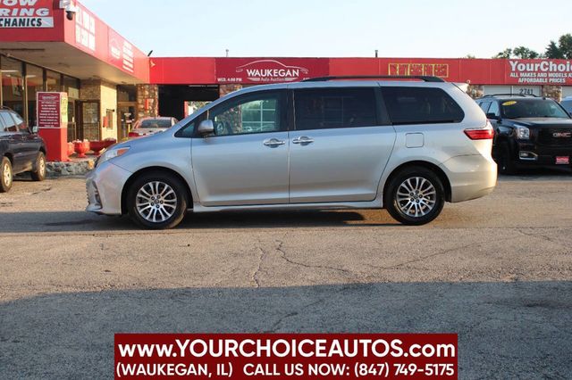 2018 Toyota Sienna Limited FWD 7-Passenger - 22916059 - 7