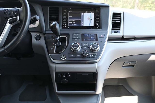 2018 Toyota Sienna XLE Automatic Access Seat FWD 7-Passenger - 22911141 - 22
