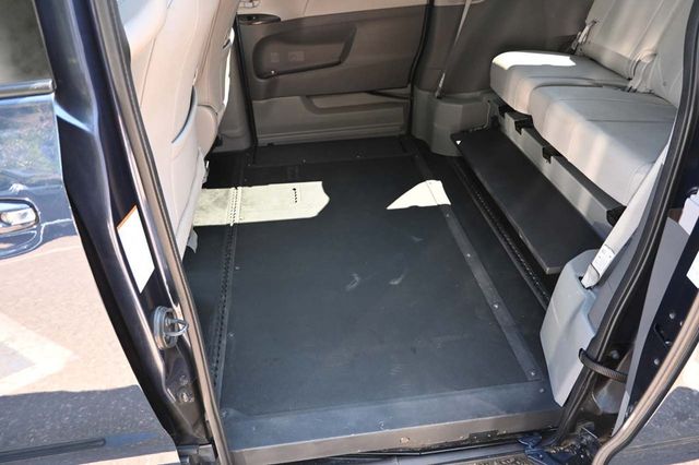 2018 Toyota Sienna XLE Automatic Access Seat FWD 7-Passenger - 22911141 - 27