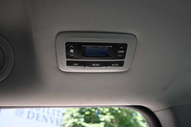 2018 Toyota Sienna XLE Automatic Access Seat FWD 7-Passenger - 22911141 - 28