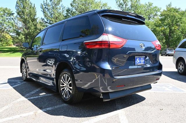 2018 Toyota Sienna XLE Automatic Access Seat FWD 7-Passenger - 22911141 - 7