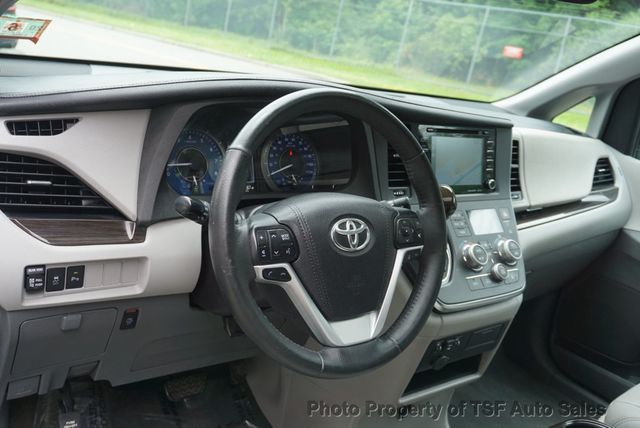 2018 Toyota Sienna XLE FWD 8-Passenger NAVIGATION REAR CAM LEATHER SUNROOF LOADED!! - 22879386 - 10