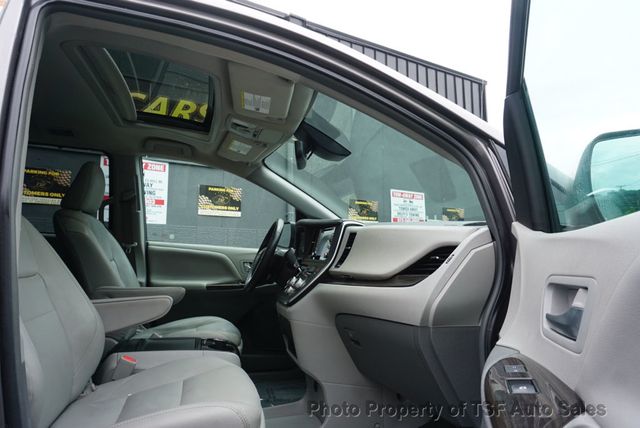 2018 Toyota Sienna XLE FWD 8-Passenger NAVIGATION REAR CAM LEATHER SUNROOF LOADED!! - 22879386 - 22