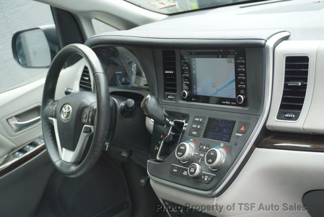 2018 Toyota Sienna XLE FWD 8-Passenger NAVIGATION REAR CAM LEATHER SUNROOF LOADED!! - 22879386 - 23