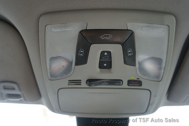 2018 Toyota Sienna XLE FWD 8-Passenger NAVIGATION REAR CAM LEATHER SUNROOF LOADED!! - 22879386 - 36