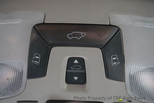 2018 Toyota Sienna XLE FWD 8-Passenger NAVIGATION REAR CAM LEATHER SUNROOF LOADED!! - 22879386 - 37