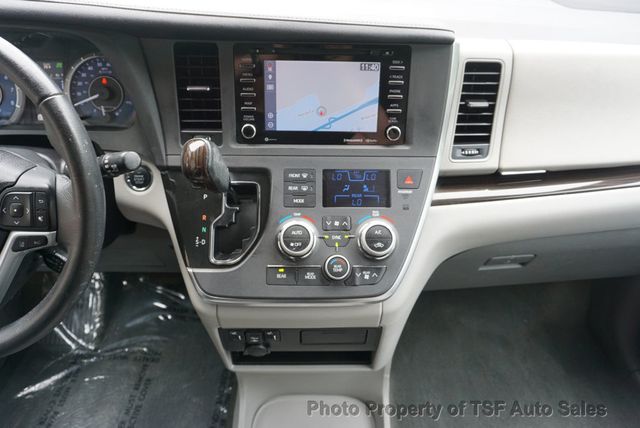 2018 Toyota Sienna XLE FWD 8-Passenger NAVIGATION REAR CAM LEATHER SUNROOF LOADED!! - 22879386 - 38