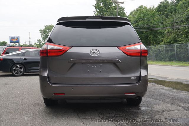 2018 Toyota Sienna XLE FWD 8-Passenger NAVIGATION REAR CAM LEATHER SUNROOF LOADED!! - 22879386 - 5