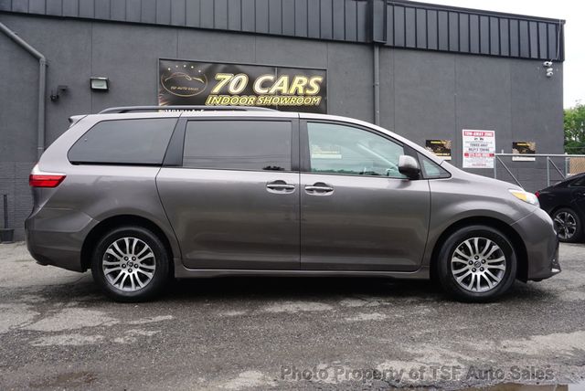 2018 Toyota Sienna XLE FWD 8-Passenger NAVIGATION REAR CAM LEATHER SUNROOF LOADED!! - 22879386 - 7
