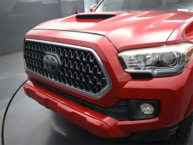 2018 Toyota Tacoma TRD Sport Double Cab 5' Bed V6 4x2 Automatic - 22878954 - 13
