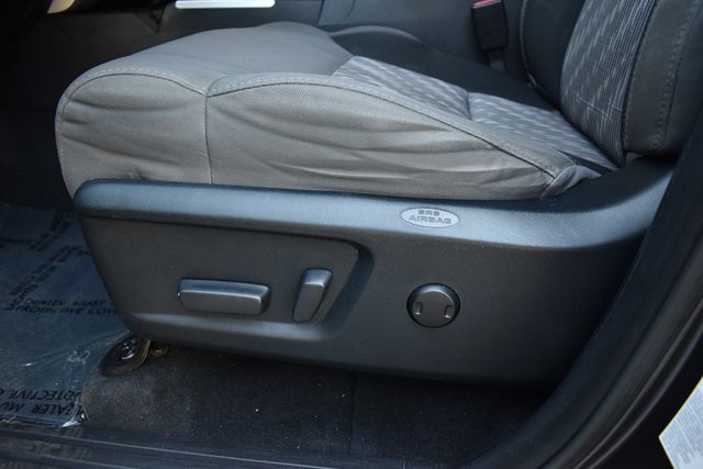 2018 Toyota Tundra 4WD SR5 CrewMax 5.5' Bed 5.7L - 22927122 - 11