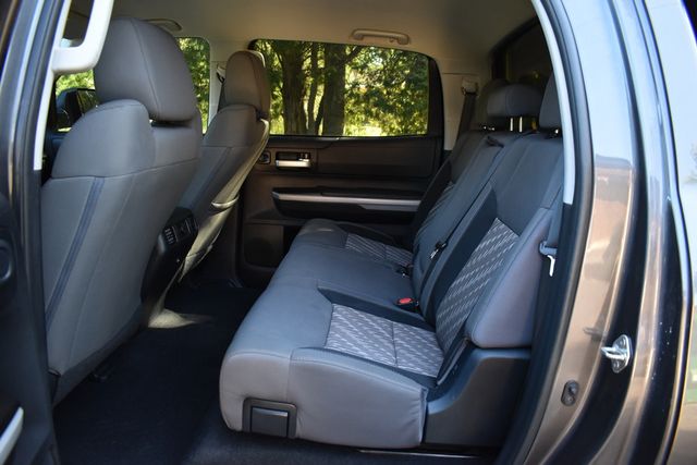 2018 Toyota Tundra 4WD SR5 CrewMax 5.5' Bed 5.7L - 22927122 - 14