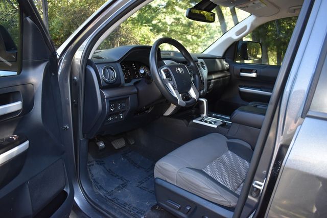 2018 Toyota Tundra 4WD SR5 CrewMax 5.5' Bed 5.7L - 22927122 - 24