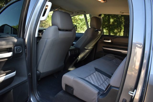 2018 Toyota Tundra 4WD SR5 CrewMax 5.5' Bed 5.7L - 22927122 - 26