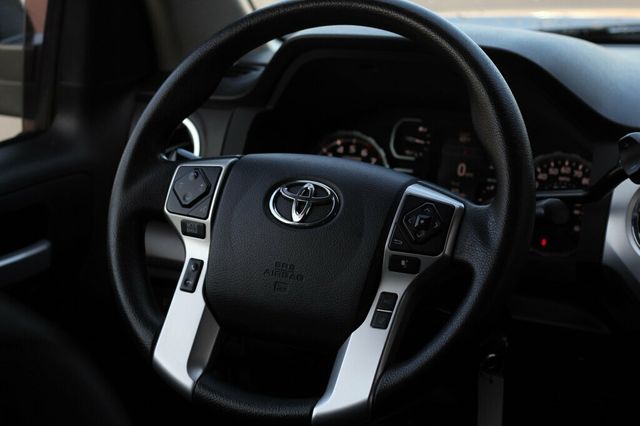 2018 Toyota Tundra ONE OWNER SR5 DOUBLE CAB  - 22931160 - 27