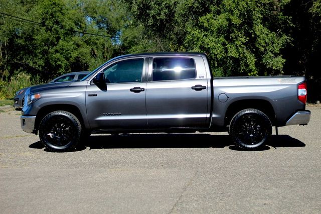 2018 Toyota Tundra TSS SR5 W/ NAVIGATION, BRAND NEW TIRES - 22906287 - 15